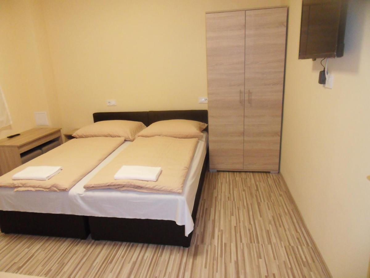 Aba Panzio Bed & Breakfast Zalaszentivan Eksteriør bilde